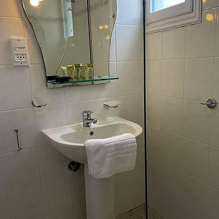Venikouas 2*